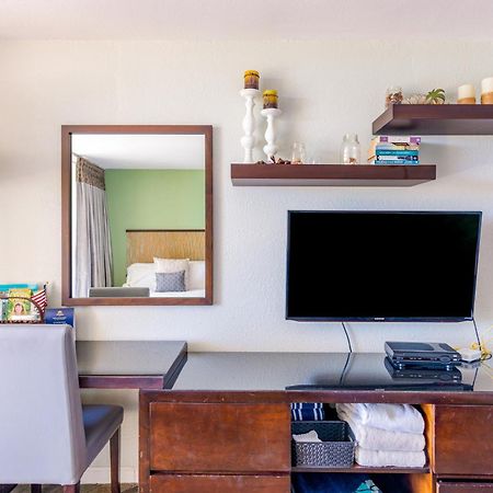 Island Colony Suites Honolulu Habitación foto